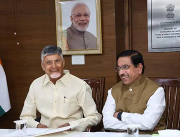 cm-with-central-minister